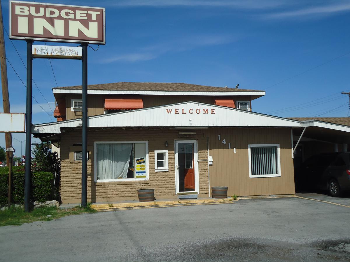 Budget Inn Лотон Экстерьер фото